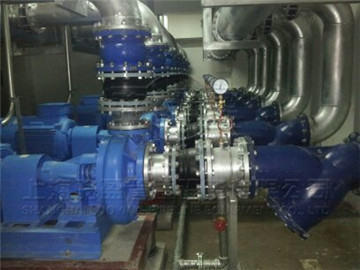 橡膠接頭出現(xiàn)龜裂的原因及所用橡膠的特點(diǎn) 橡膠接頭出現(xiàn)龜裂的原因及所用橡膠的特點(diǎn)